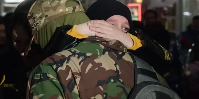 ​После обмена пленными в ХМАО вернулся боец СВО