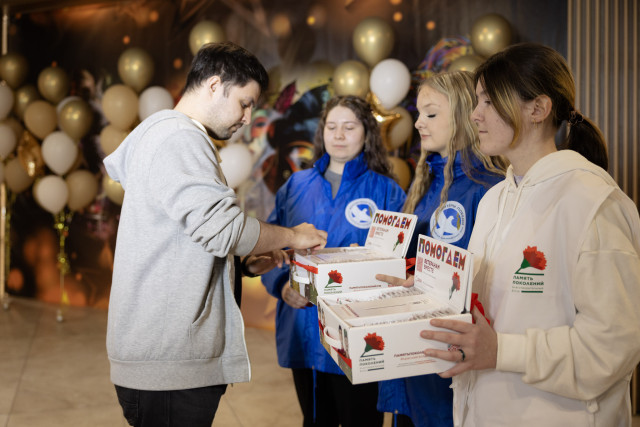 С гвоздиками и слезами на глазах - как Сургутский район встретит 81-ый победный май