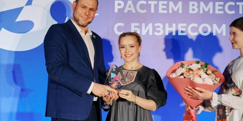 Этно-певица из Лянтора стала победителем премии &laquo;КИ-ТЫ&raquo; в сфере креативных индустрий