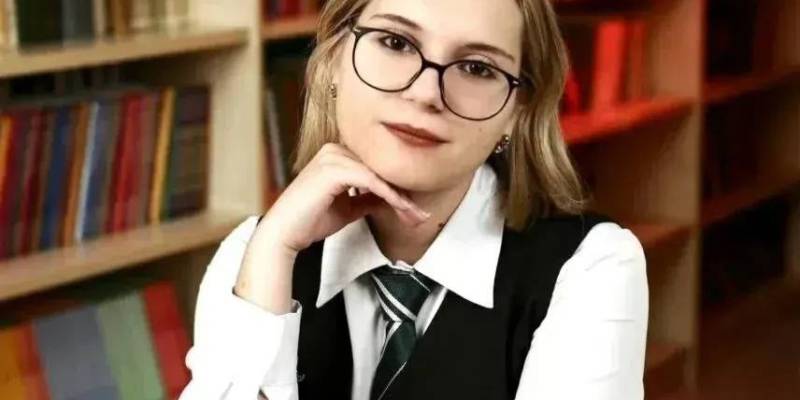 Умники и умницы: семь выпускников Сургутского района набрали по 100 баллов на ЕГЭ Умники и умницы: семь выпускников Сургутского района набрали по 100 баллов на ЕГЭ
