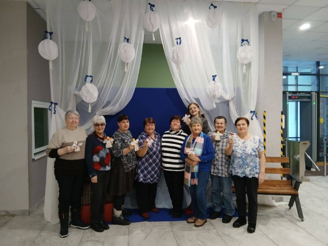 Пенсионеры Сургутского района в канун Рождества создали рождественских ангелов Пенсионеры Сургутского района в канун Рождества создали рождественских ангелов