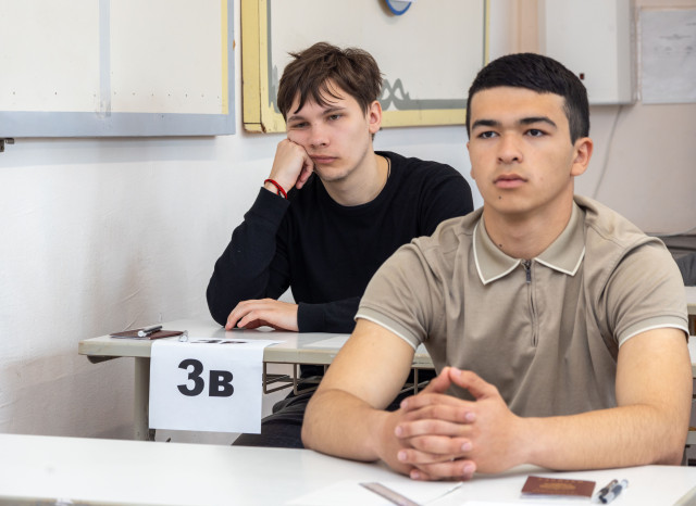 Рейтинг предметов и расписание ЕГЭ: кем станут выпускники школ Сургутского района