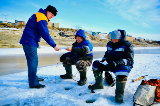 Об опасностях выхода на весенний лед