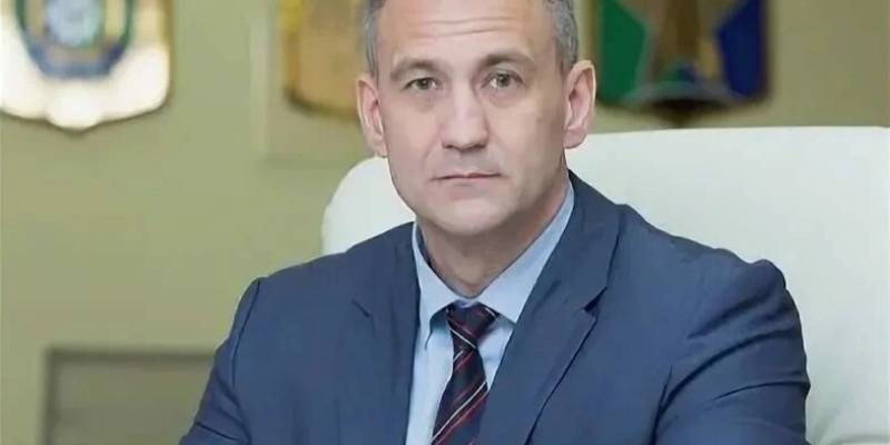 С днем рождения, шеф! С днем рождения, шеф!