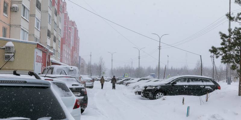 &laquo;Электрическая паутина&raquo; над Лянтором