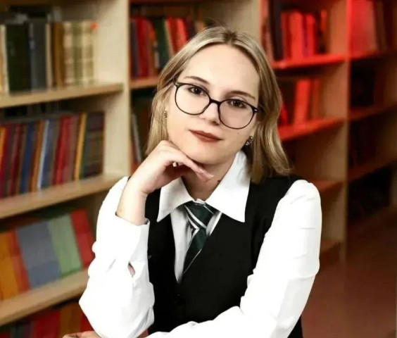 Умники и умницы: семь выпускников Сургутского района набрали по 100 баллов на ЕГЭ Умники и умницы: семь выпускников Сургутского района набрали по 100 баллов на ЕГЭ