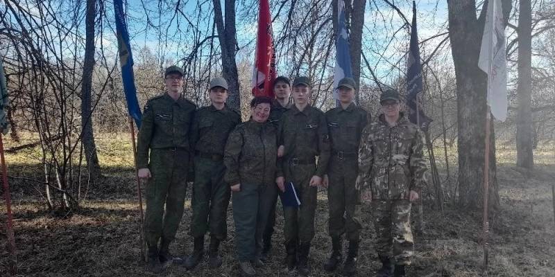 Юные поисковики из Лянтора приняли участие в экспедиции на «Бельском плацдарме» Юные поисковики из Лянтора приняли участие в экспедиции на «Бельском плацдарме»