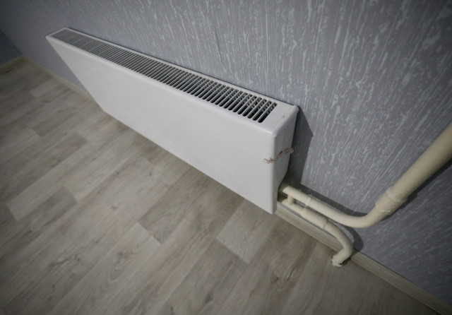 Отопление отключилось в многоквартирном доме в Сургуте из-за аварии в ресторане