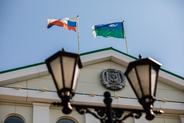 Известные политики поздравили Югру с днем рождения