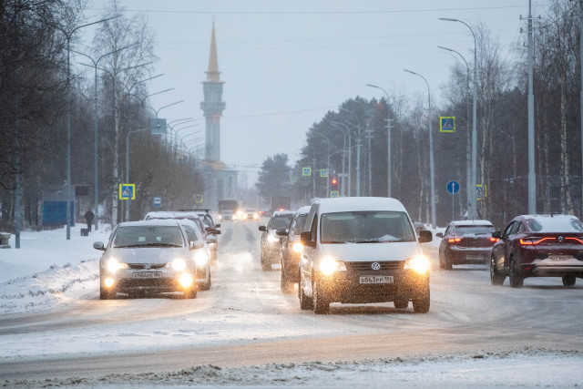 Депутат из Сургута Барсов устроился автомойщиком назло хейтерам