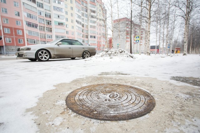 ​В Нижневартовске устранили аварию, из-за которой затопило улицу