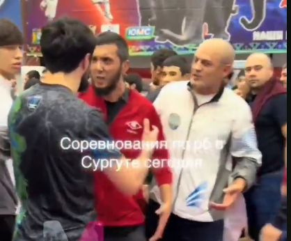 Жесткой потасовкой закончился Чемпионат и первенство ХМАО по рукопашному бою Жесткой потасовкой закончился Чемпионат и первенство ХМАО по рукопашному бою