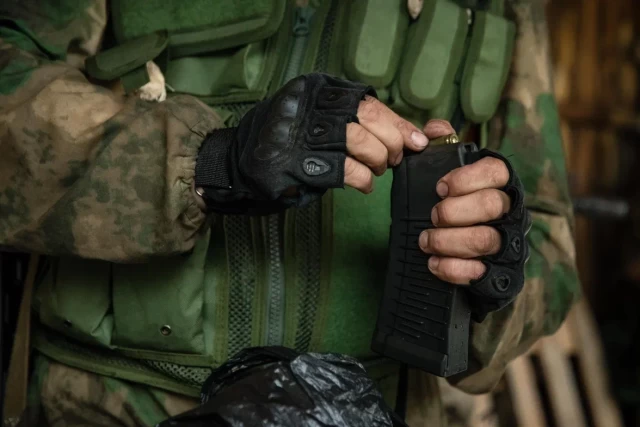 В ХМАО добровольцам, ушедшим на СВО, добавили существенную льготу В ХМАО добровольцам, ушедшим на СВО, добавили существенную льготу