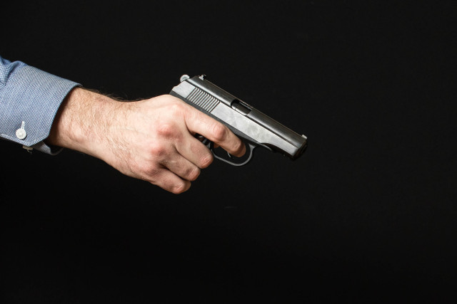 Полиция задержала участников драки со стрельбой в Сургуте Полиция задержала участников драки со стрельбой в Сургуте