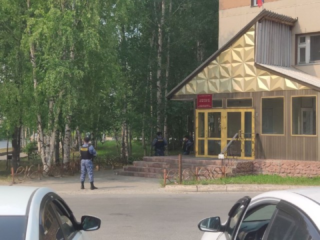Сургутский районный суд эвакуировали третий раз за две недели