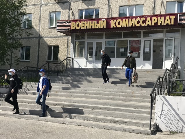 Минобороны открыло горячую линию для родственников мобилизованных Минобороны открыло горячую линию для родственников мобилизованных