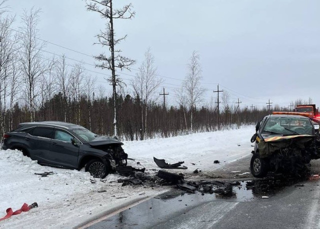 По дороге из Сургута в Салехард в жесткой аварии погибла женщина