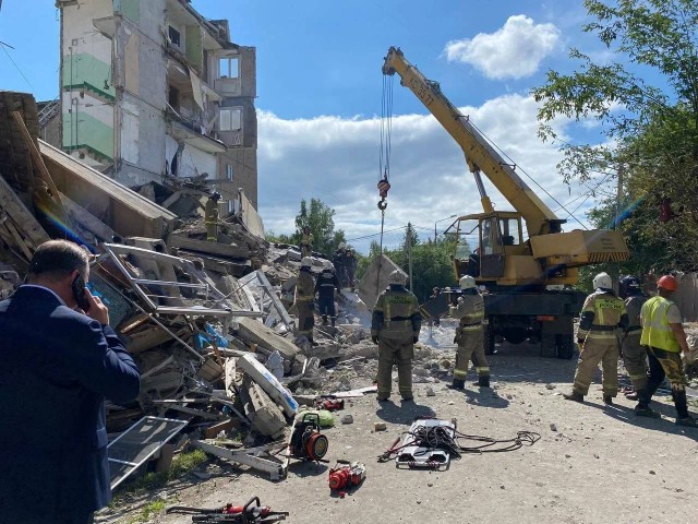 Власти ХМАО готовы помочь жителям Нижнего Тагила, где обрушились подъезды жилого дома Власти ХМАО готовы помочь жителям Нижнего Тагила, где обрушились подъезды жилого дома