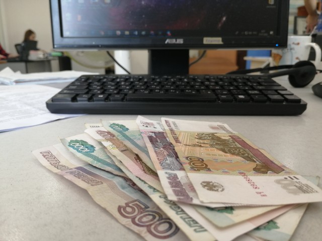 Жителям Сургута массово приходят квитанции на несуществующие долги по налогам