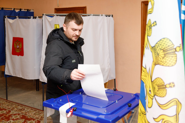 Молдоване просят власти Кишинева открыть избирательный участок в Югре Молдоване просят власти Кишинева открыть избирательный участок в Югре