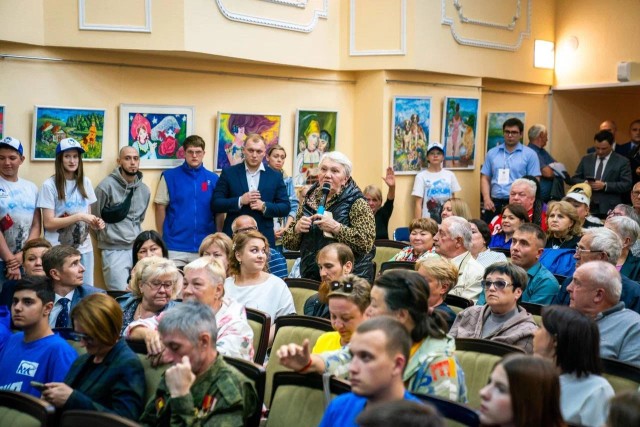 Жители Пыть-Яха жестко раскритиковали местные власти на встрече с врио губернатора ХМАО Жители Пыть-Яха жестко раскритиковали местные власти на встрече с врио губернатора ХМАО
