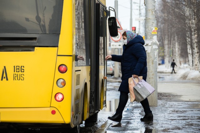 ​В ХМАО пассажиру автобуса отказали в оплате проезда из-за 50 копеек