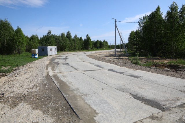 В поселке Сургутского района достраивают проезды к участкам под ИЖС