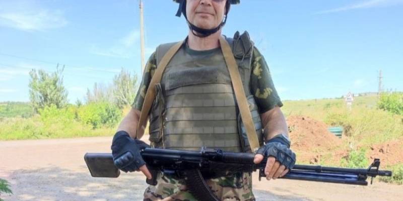 Ветеран СВО из ХМАО получил награду от Минобороны РФ за боевые заслуги