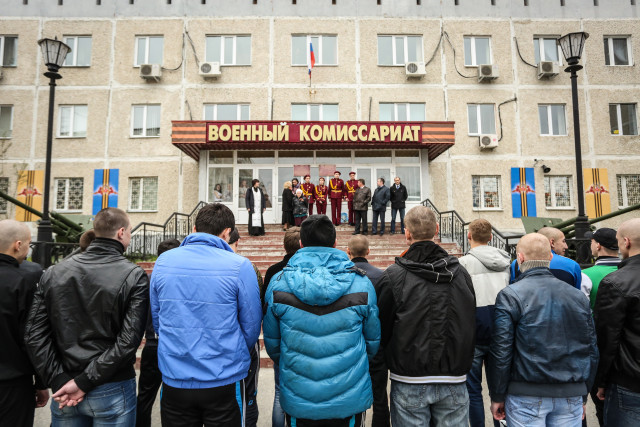 В Госдуме рассмотрят законопроект о введении призыва в армию в течение всего года В Госдуме рассмотрят законопроект о введении призыва в армию в течение всего года