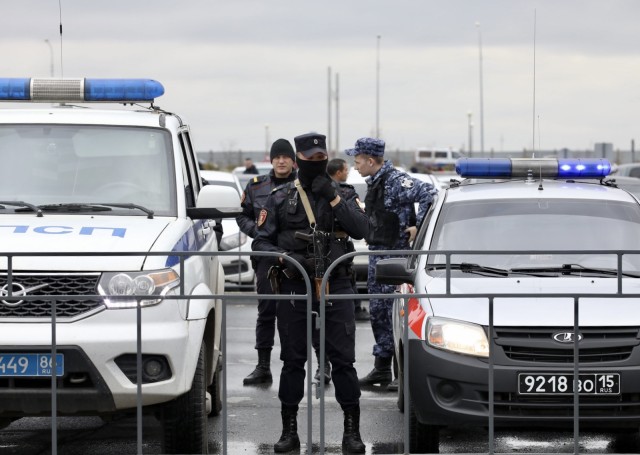 Взявший в заложники сына и устроивший стрельбу житель Нижневартовска сдался полиции