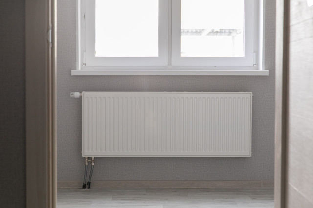 В городе ХМАО из-за порыва остались без отопления жилые дома