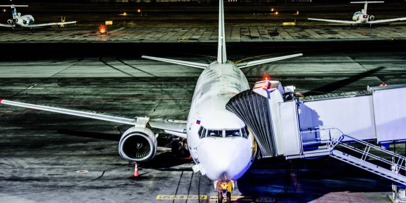 В аэропортах ХМАО массово задержаны рейсы в Москву