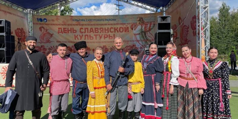 «Скоморохи» из Сургутского района едут в <em>Москву</em>