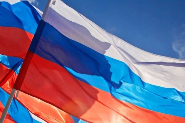 В ХМАО прошел онлайн-конкурс ко дню государственного флага России. Фото