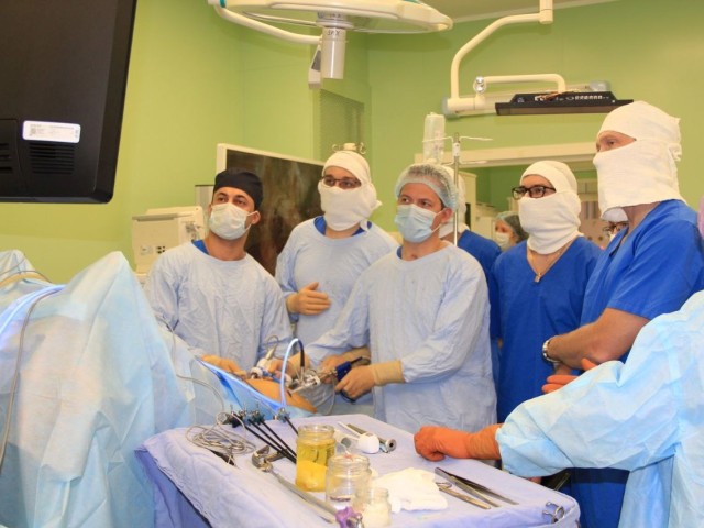 В Сургуте онкологи впервые провели операцию по лечению рака простаты