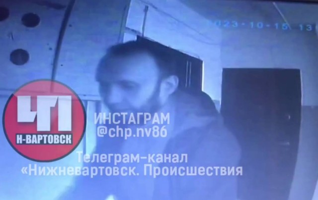 В ХМАО извращенец гнался за девушкой со спущенными штанами