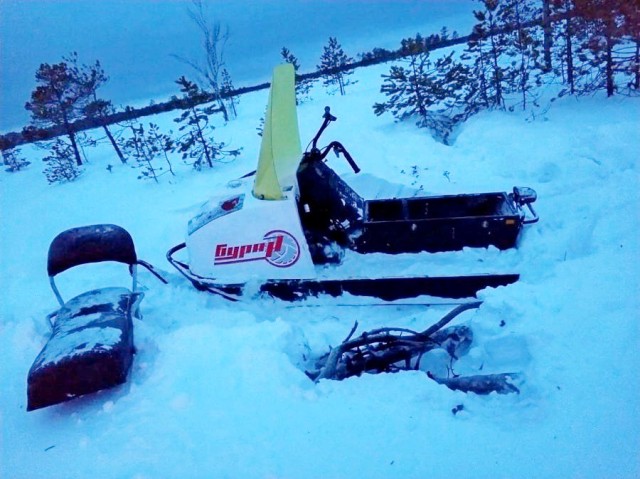 В Сургутском районе спасли мужчину на заглохшем в лесу снегоходе