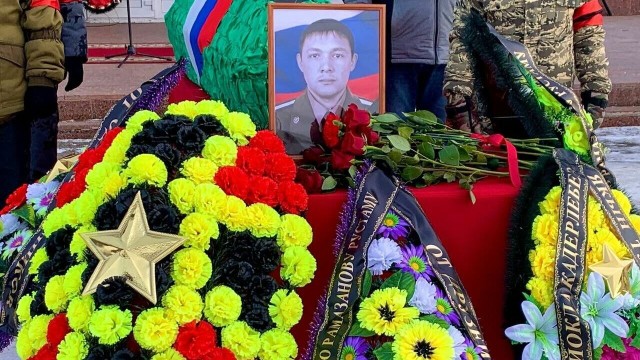 В Башкирии простились с погибшим в СВО пожарным из Нижневартовска