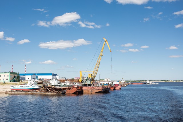 В Сургуте задержали капитана теплохода за кражу 2 тонн дизтоплива ...