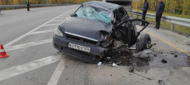 В ХМАО после лобовой аварии погибла водитель «Лады Приоры»