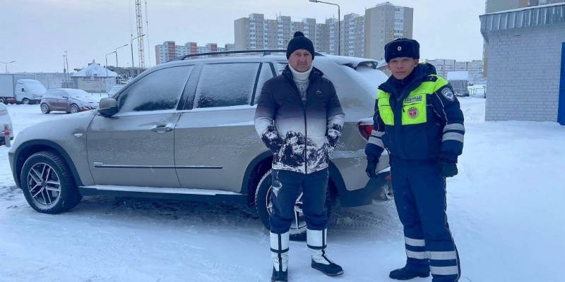 Полицейские Сургута спасают замерзающих на трассах водителей