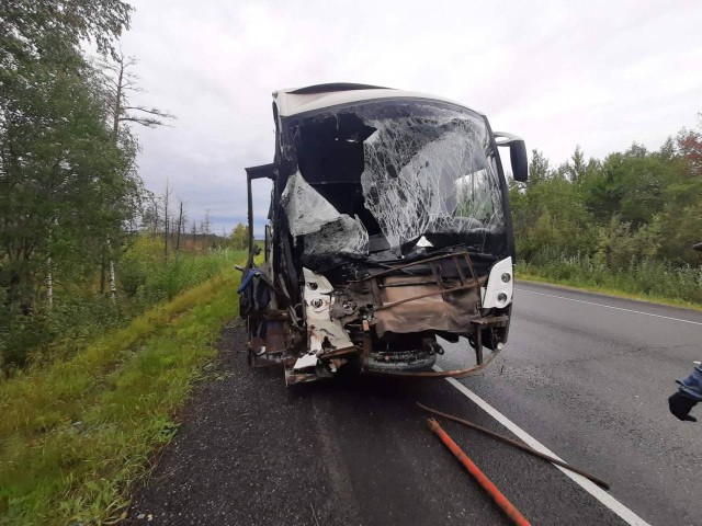 В ДТП под Нижневартовском ранены трое пассажиров автобуса
