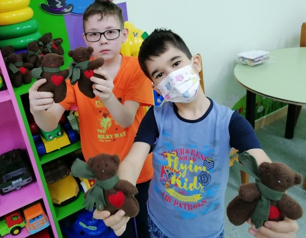 Мобилизованные Югры поблагодарили детей за присланных «мишек-братишек