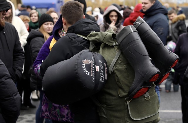 С югорскими бойцами из полка 1307 встретился замминистра обороны РФ С югорскими бойцами из полка 1307 встретился замминистра обороны РФ