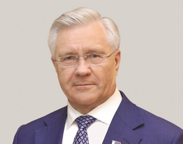Гендиректор Сургутнефтегаза Владимир Богданов отмечает день рождения