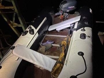 В ХМАО ищут рыбака с опрокинувшейся лодки на реке Большой Балык В ХМАО ищут рыбака с опрокинувшейся лодки на реке Большой Балык