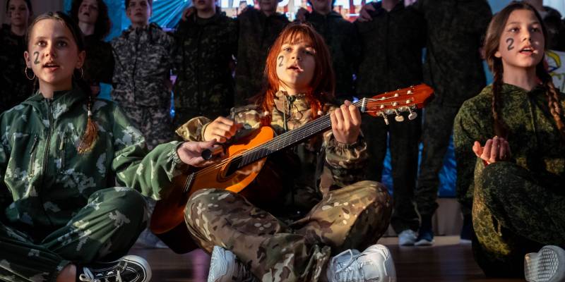 ​С парашютом и без мамы: почти 250 детей принял в июне лагерь &laquo;Кар-Тохи&raquo; в Русскинской