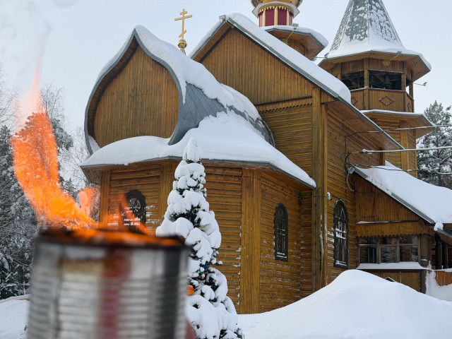 ​Молитва в жестяной банке: как храм в деревне Сайгатиной превратился в свечной цех для СВО