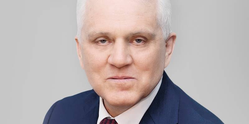 ​Удачи во всех начинаниях пожелал дамам председатель думы Сургутского района Валентин Полторацкий