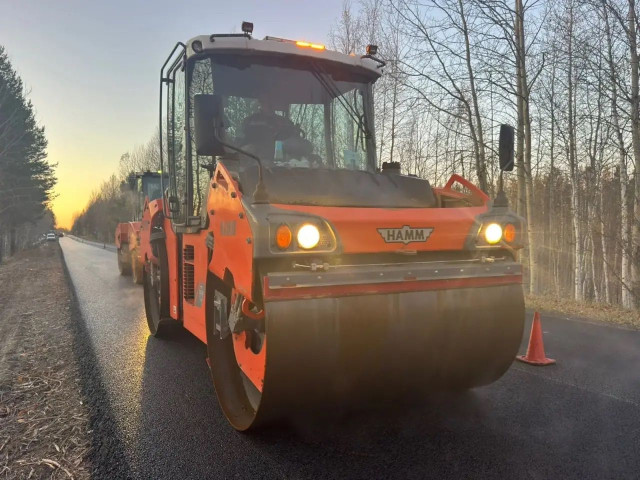 Гладкие. Новые. Свои: в 2025 году в Югре обновили 42 километра трасс Гладкие. Новые. Свои: в 2025 году в Югре обновили 42 километра трасс